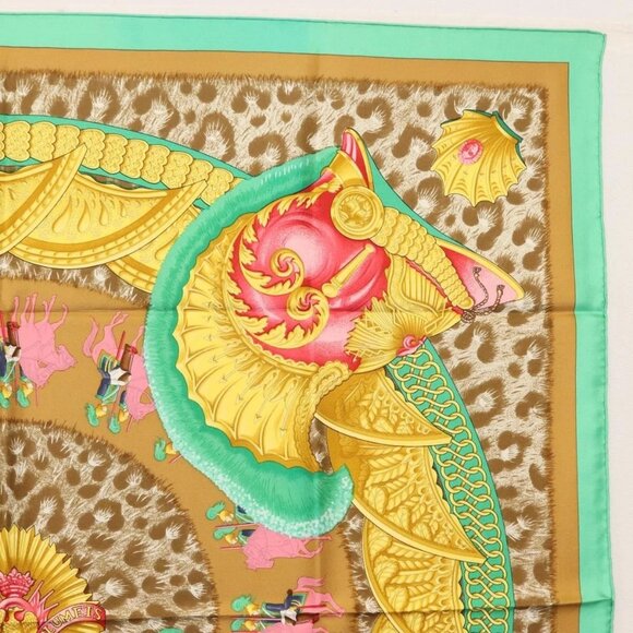 HERMES Carre 90 Scarf ""CASQUES et PLUMETS"" Silk Green Auth sw1609 - Picture 4 of 14